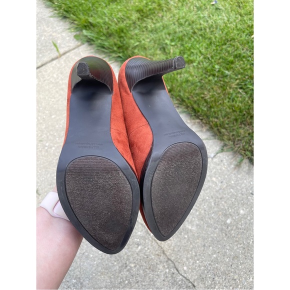 Rust suede heels - Picture 5 of 5